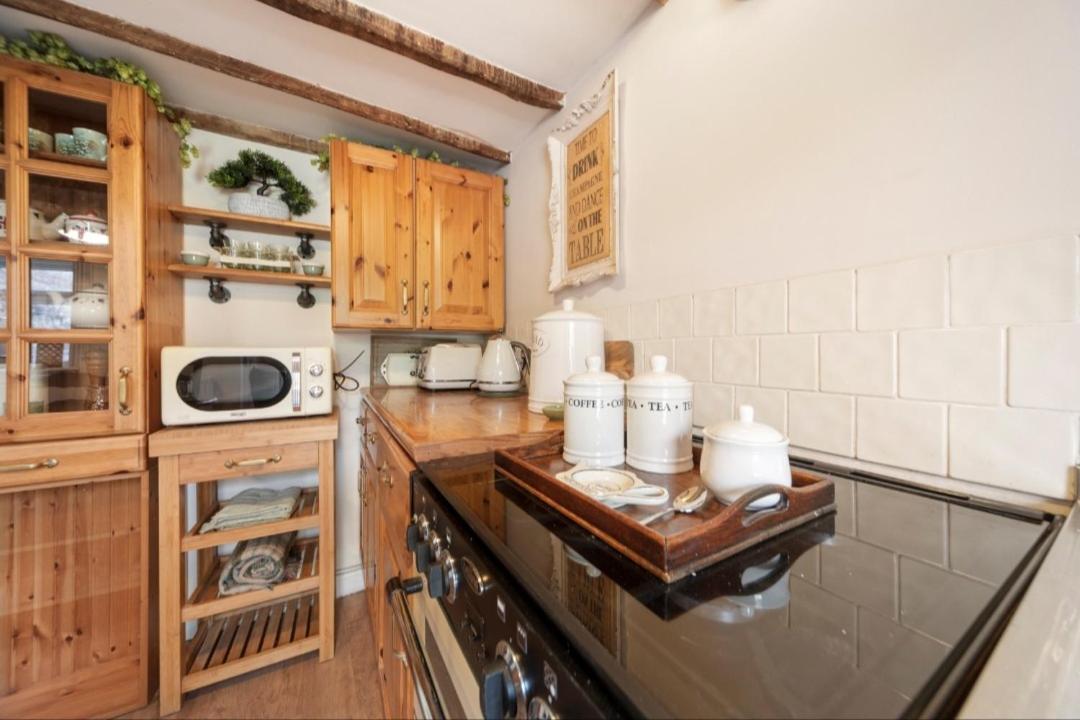 Cottage On The Common Great Malvern Exterior photo
